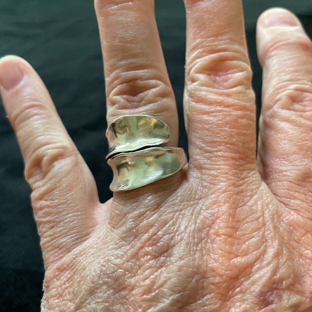 Grace & Heart "Enthrall" Ring